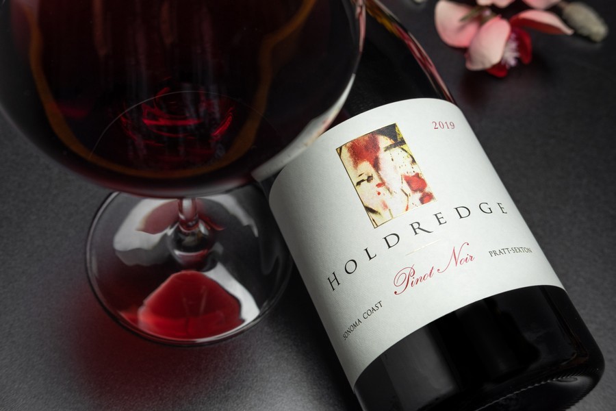 2019 Holdredge Sonoma Coast Pinot Noir Pratt-Sexton, 98 points